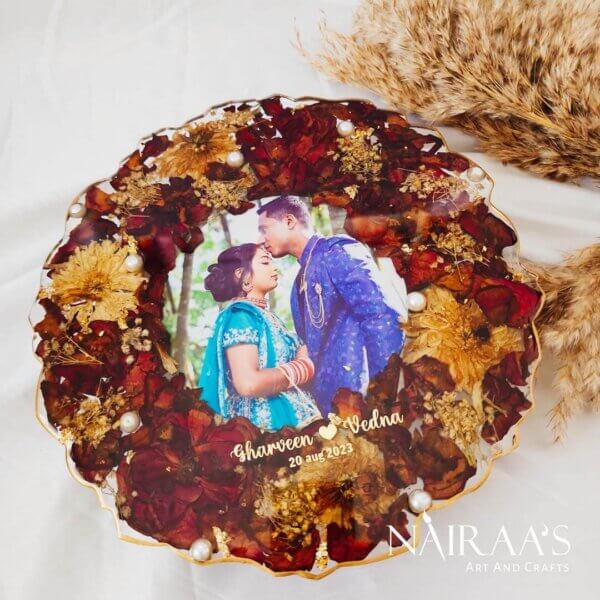 Flower Keepsake-Irregular Round Frame